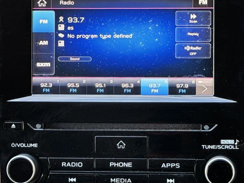 Used 2023 Subaru Crosstrek 2.0i Premium image 14