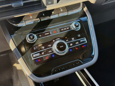 Used 2020 Lincoln Corsair FWD w/ Equipment Group 101A image 16