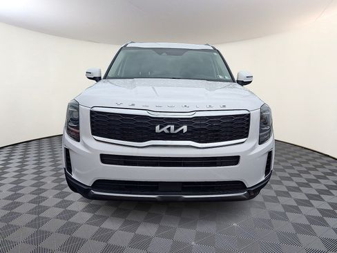 Used 2022 Kia Telluride S AWD/4WD image 2