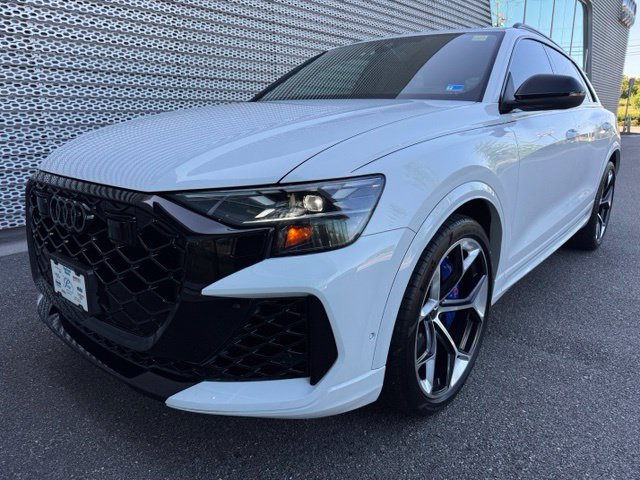Used 2026 Audi RS Q8 performance AWD/4WD image 1