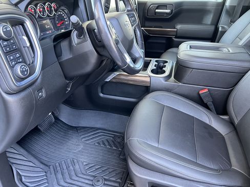 Used 2021 Chevrolet Silverado 1500 RST AWD/4WD image 16