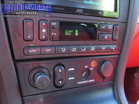Used 2002 Ford Thunderbird RWD image 12
