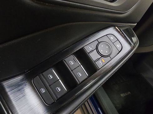 Used 2025 Nissan Rogue SV image 19