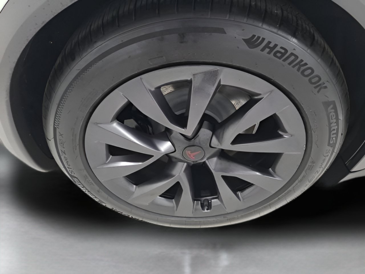 Used 2023 Tesla Model X AWD/4WD image 8