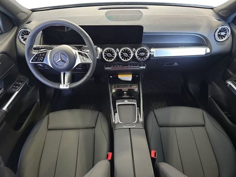 New 2026 Mercedes-Benz GLB 250 image 9