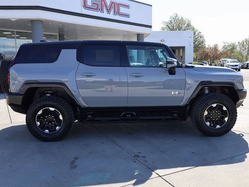 New 2025 GMC Hummer EV 3X w/ Extreme Off-Road Package image 7