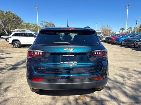 New 2026 Jeep Compass Latitude AWD/4WD image 4