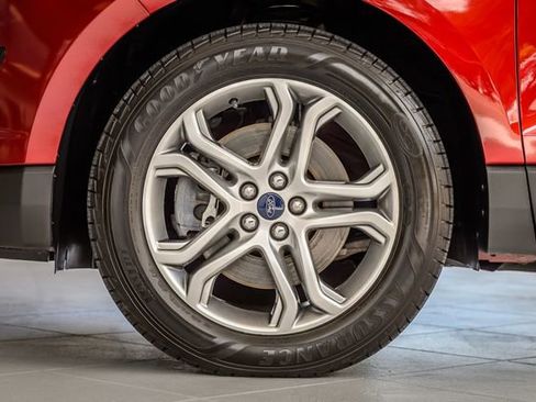 Used 2015 Ford Edge Titanium w/ Equipment Group 301A AWD/4WD image 13