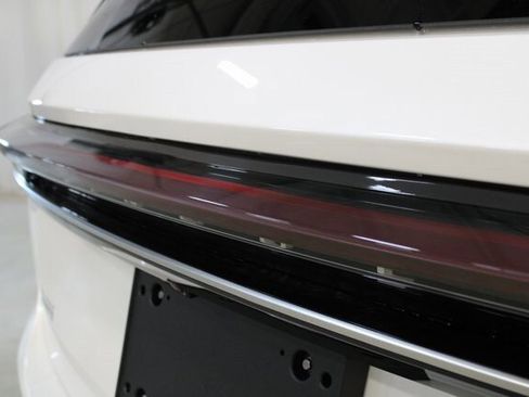 New 2026 Lincoln Nautilus Premier w/ Equipment Group 102A image 32