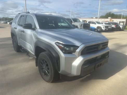 Used 2026 Toyota 4Runner SR5 AWD/4WD image 5