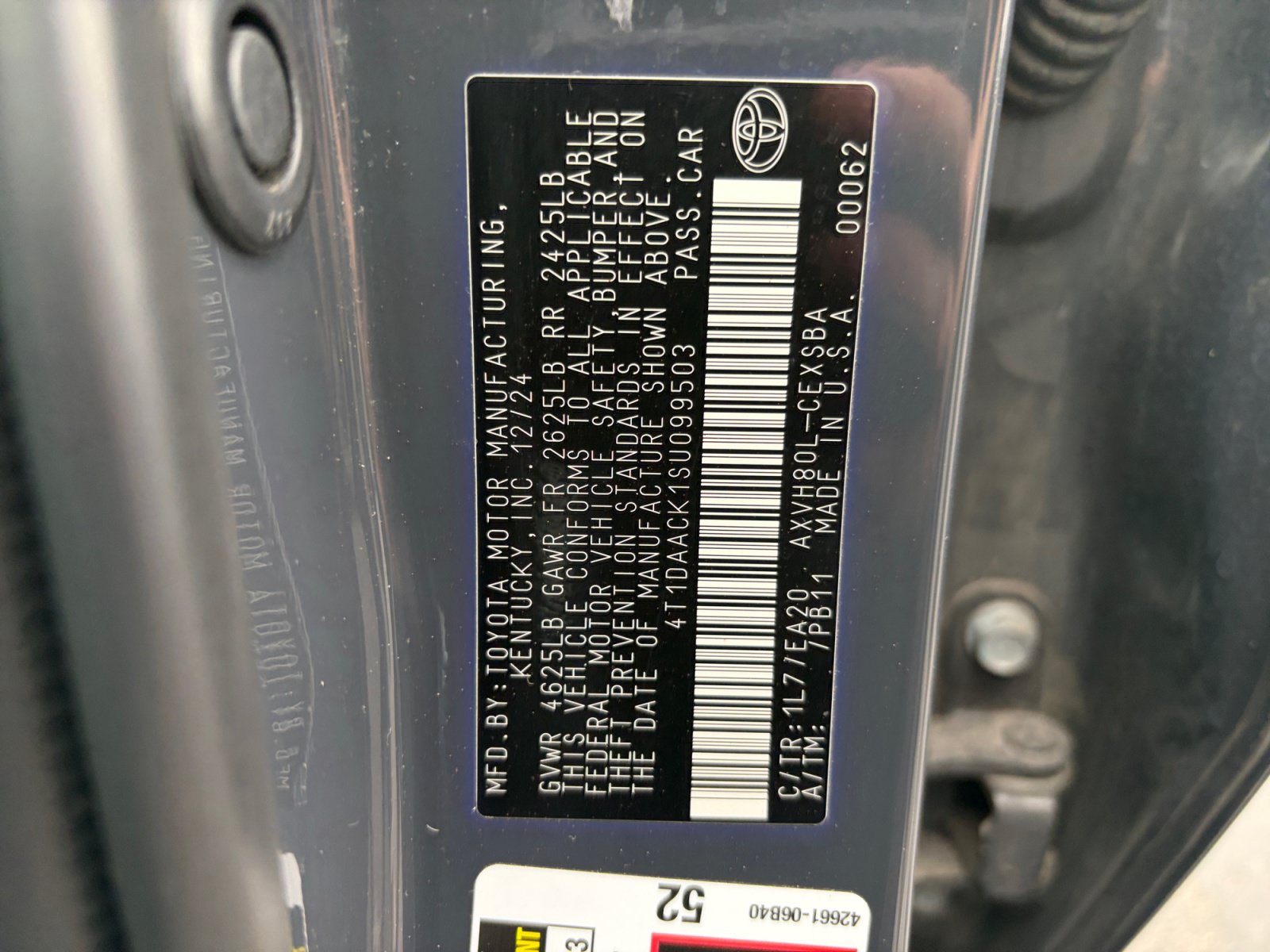Used 2025 Toyota Camry SE FWD image 32