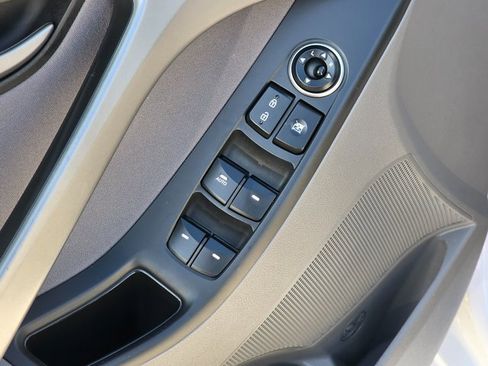 Used 2016 Hyundai Elantra Sport image 24