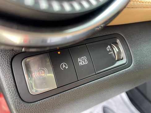Used 2025 Chevrolet Equinox ACTIV w/ Safety and Technology Package FWD image 17