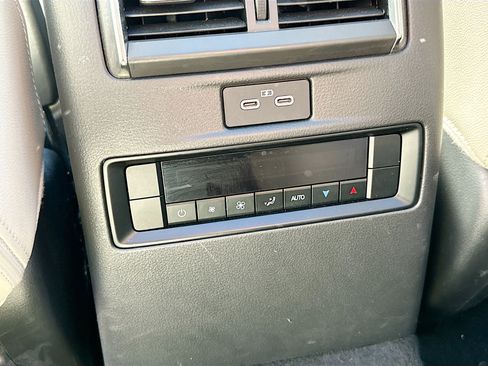 Used 2025 MAZDA CX-90 3.3 Turbo w/ Premium Sport Pkg image 28