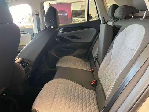 New 2026 Volkswagen Tiguan SE R-Line image 12