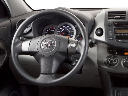 Used 2010 Toyota RAV4 4WD image 6