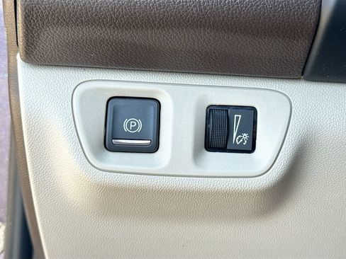 Used 2018 GMC Acadia Denali w/ Technology Package AWD/4WD image 13