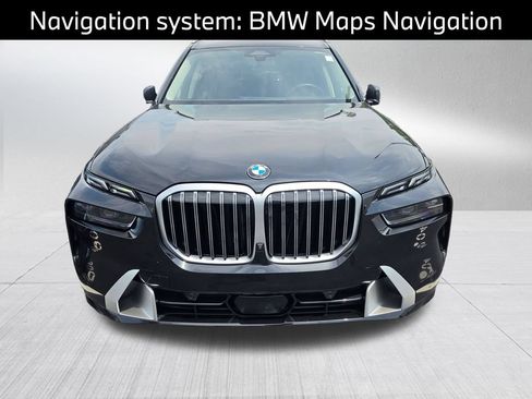 Used 2024 BMW X7 xDrive40i w/ Premium Package AWD/4WD image 3