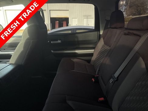 Used 2018 Toyota Tundra SR5 w/ SR5 Upgrade Package image 8