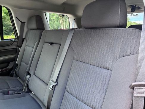 Used 2018 GMC Yukon SLE w/ SLE Value Package RWD image 13