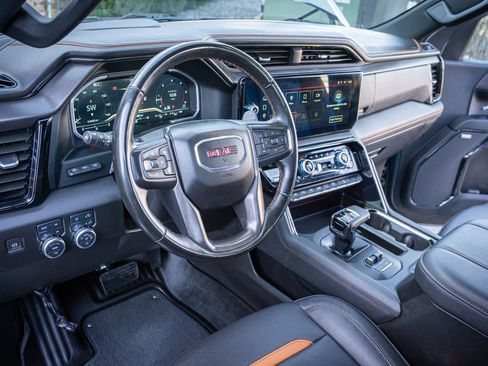 Used 2024 GMC Sierra 1500 AT4 w/ Technology Package image 19