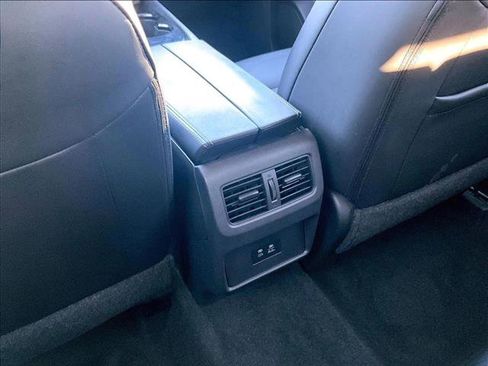 Used 2023 Nissan Rogue SV w/ SV Premium Package image 23