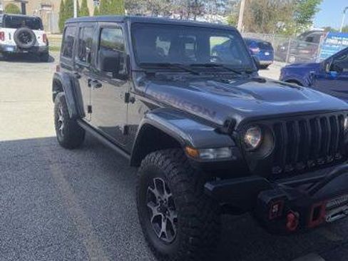 Used 2020 Jeep Wrangler Unlimited Rubicon w/ Cold Weather Group AWD/4WD image 3