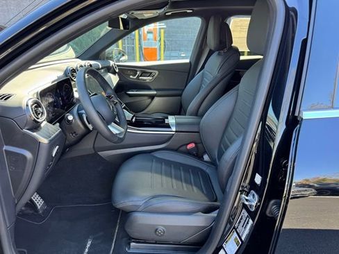 Used 2026 Mercedes-Benz GLC 300 4MATIC image 12