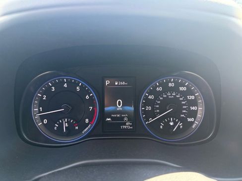 Used 2023 Hyundai Kona SE w/ Cargo Package image 9