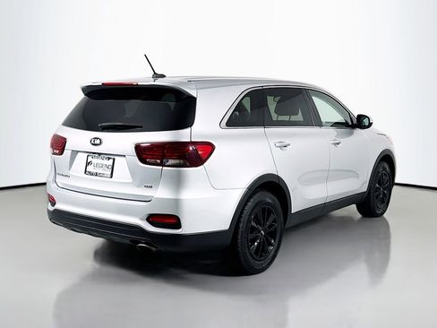 Used 2019 Kia Sorento L FWD image 5