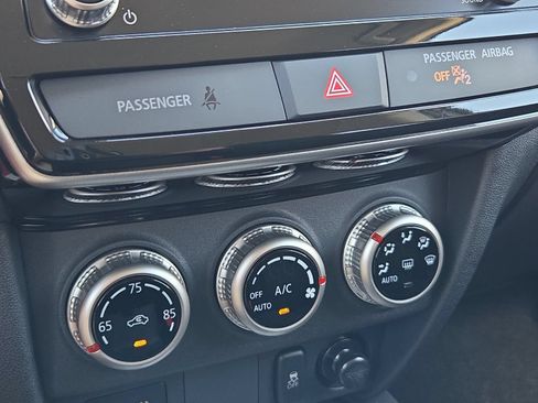 Used 2026 Mitsubishi Outlander Sport LE AWD/4WD image 18