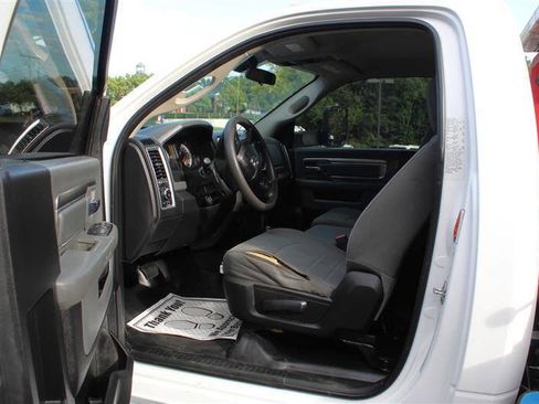 Used 2018 RAM 5500 4x4 Regular Cab image 10