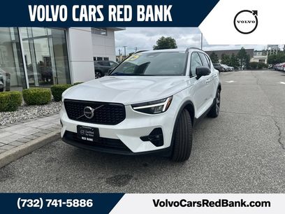 Used 2025 Volvo XC40 B5 Plus