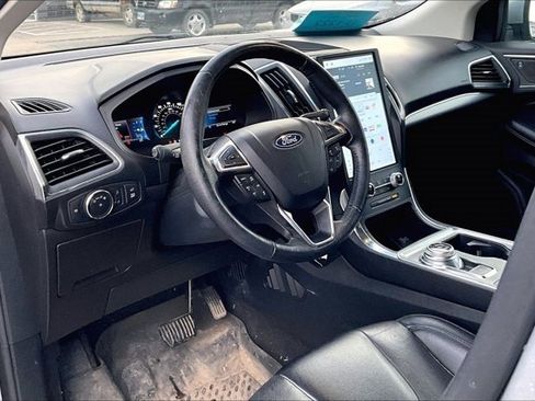 Used 2022 Ford Edge Titanium w/ Equipment Group 301A image 17