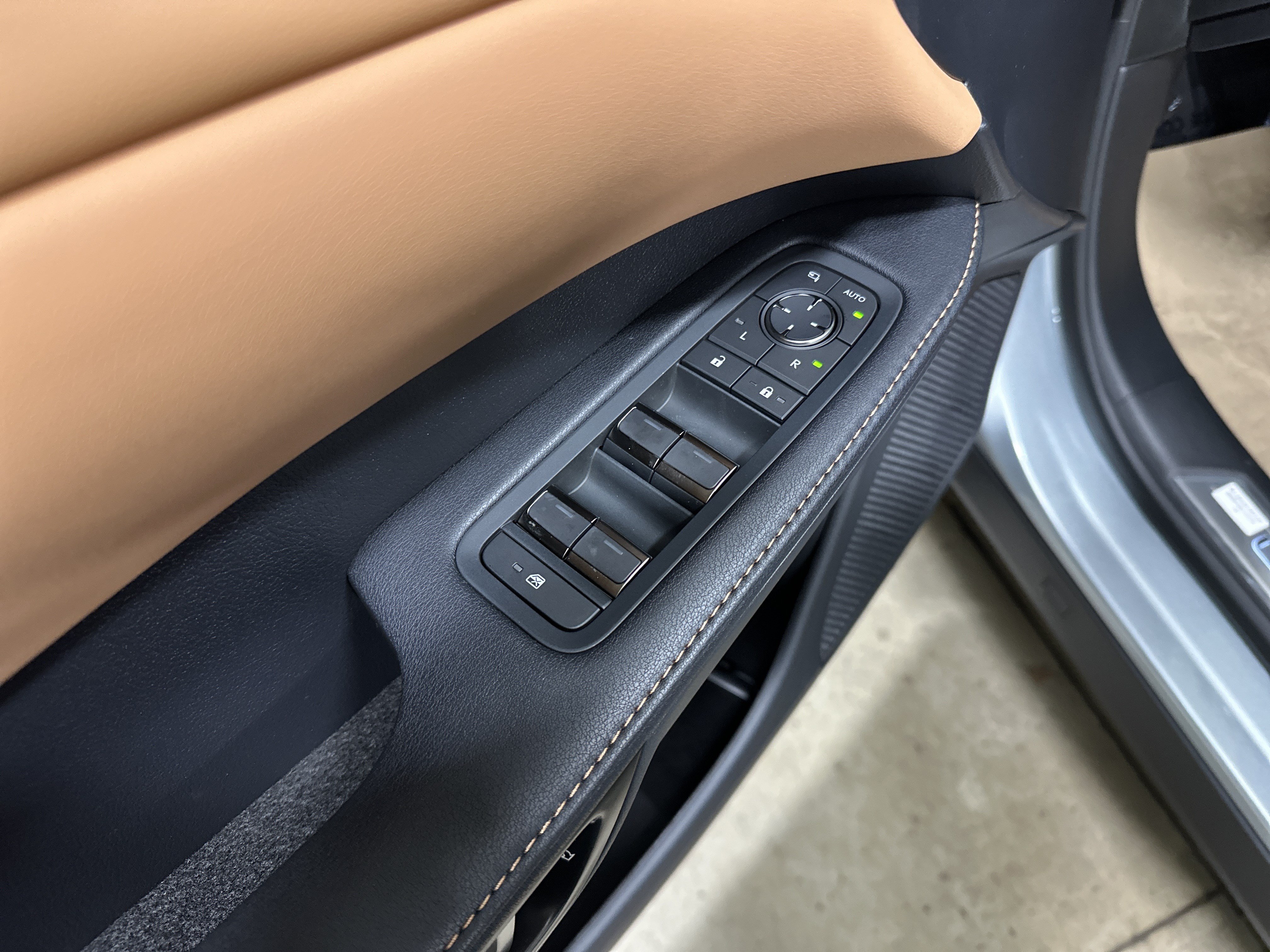 New 2026 Lexus RX 350 AWD image 14