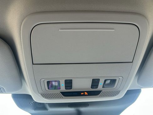 New 2026 Ford Explorer Active RWD image 38