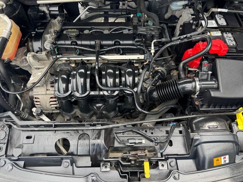 Used 2013 Ford Fiesta SE FWD image 34