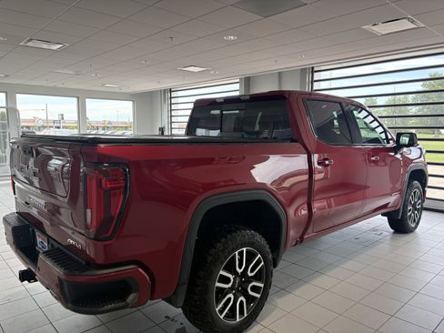Used 2023 GMC Sierra 1500 AT4 w/ AT4 Premium Package AWD/4WD image 6