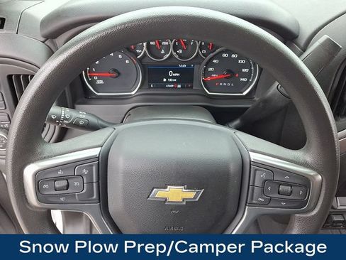 Used 2023 Chevrolet Silverado 2500 Custom w/ Custom Value Package AWD/4WD image 4