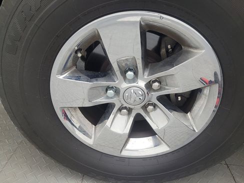 Used 2019 RAM 1500 Classic SLT AWD/4WD image 31