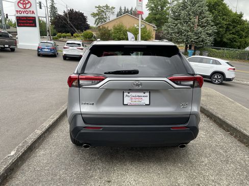 Certified 2024 Toyota RAV4 XLE w/ Convenience Package AWD/4WD image 6