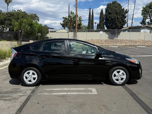 Used 2010 Toyota Prius Two image 8