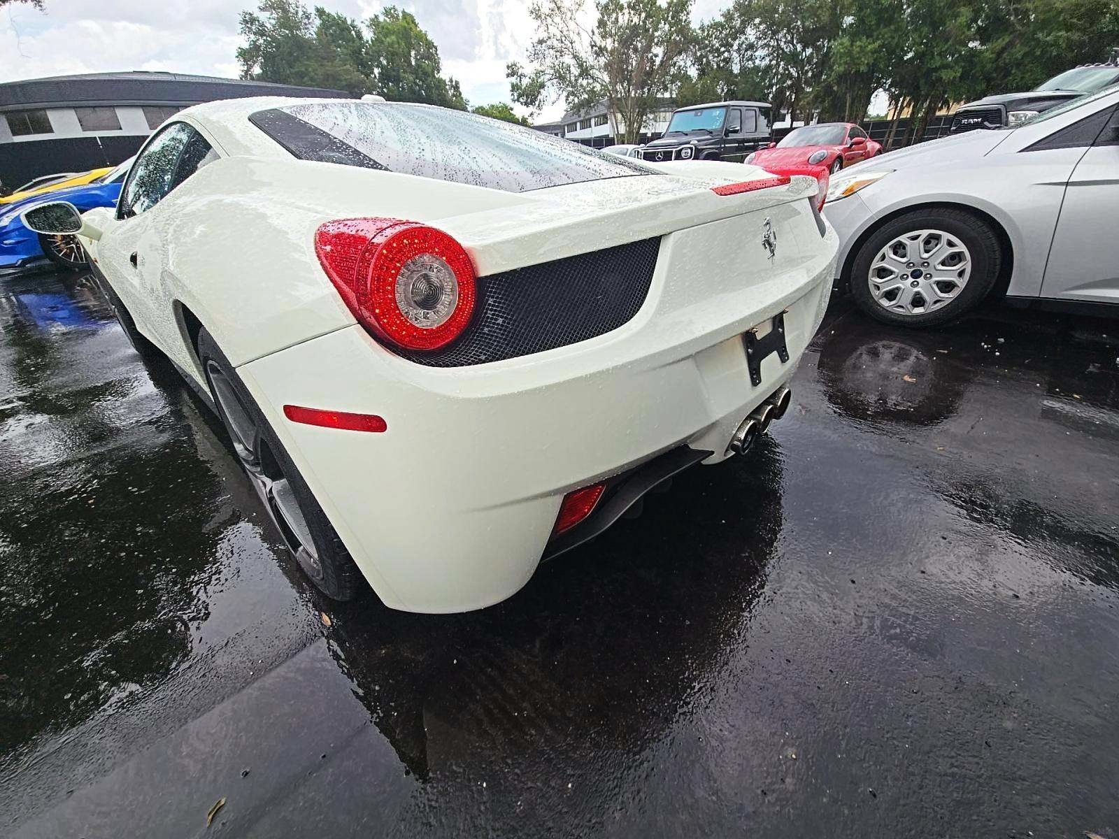 Used 2012 Ferrari 458 Italia Coupe RWD image 3