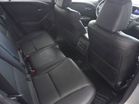 Used 2017 Acura RDX AWD image 25