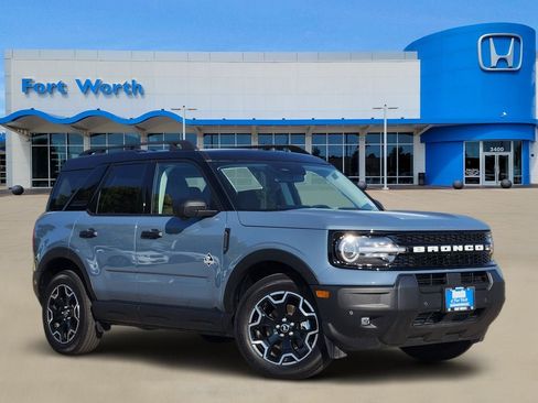 Used 2026 Ford Bronco Sport Outer Banks w/ Outer Banks Tech Package+ AWD/4WD image 1