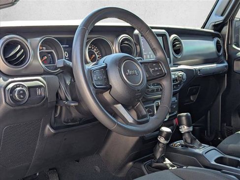 Used 2023 Jeep Gladiator Sport AWD/4WD image 10