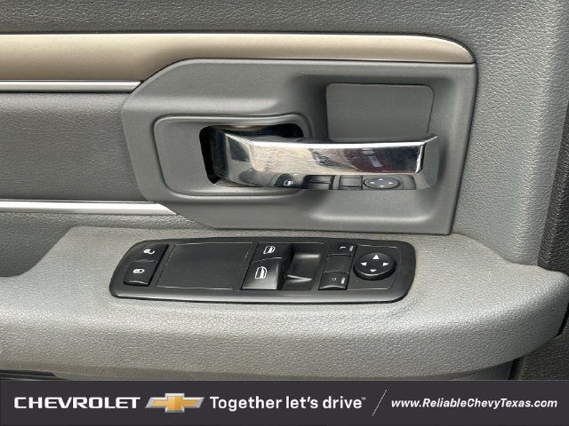 Used 2018 RAM 1500 Express RWD image 23
