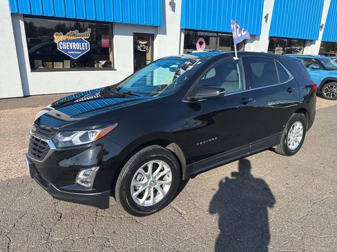 Used 2018 Chevrolet Equinox LT image 1