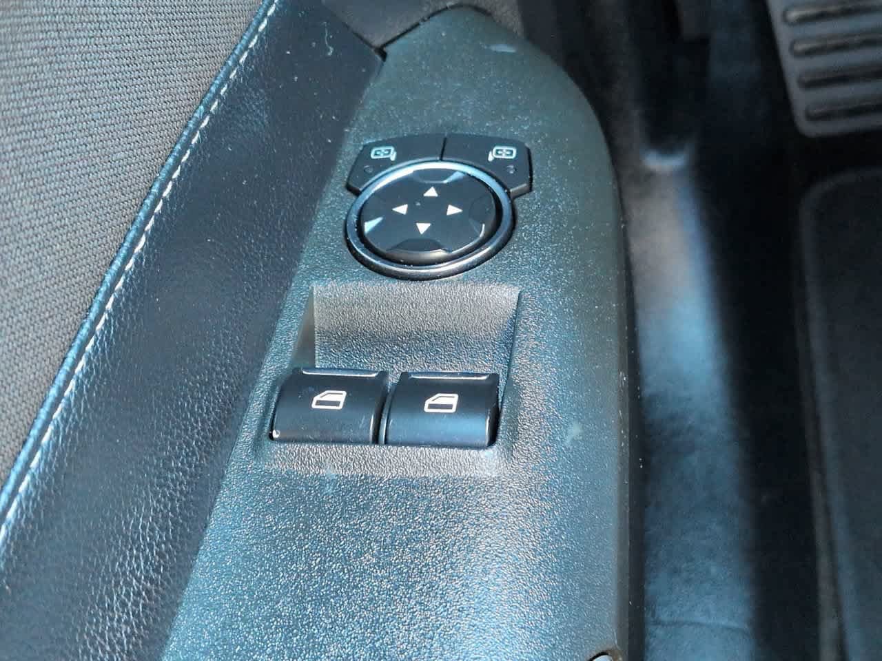 Used 2016 Ford Mustang Coupe RWD image 20