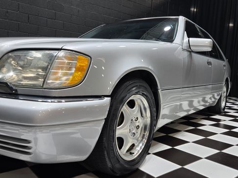 Used 1999 Mercedes-Benz S 500 Sedan image 18